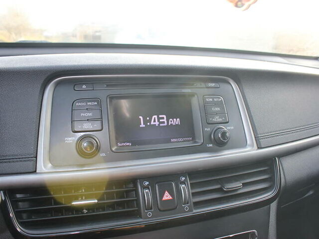 Серый Киа Оптима, объемом двигателя 2.4 л и пробегом 128 тыс. км за 11950 $, фото 76 на Automoto.ua