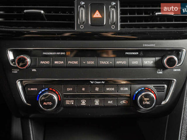 Сірий Кіа Оптіма, об'ємом двигуна 2 л та пробігом 70 тис. км за 16900 $, фото 28 на Automoto.ua