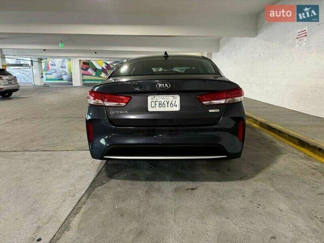 Сірий Кіа Оптіма, об'ємом двигуна 2 л та пробігом 88 тис. км за 2900 $, фото 3 на Automoto.ua