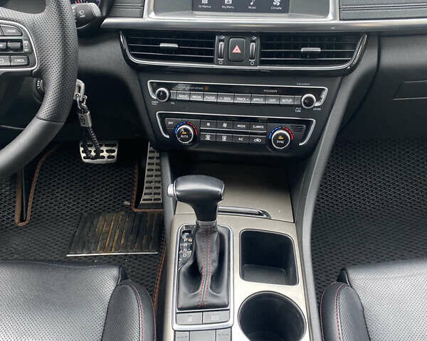 Серый Киа Оптима, объемом двигателя 2.01 л и пробегом 144 тыс. км за 12500 $, фото 15 на Automoto.ua