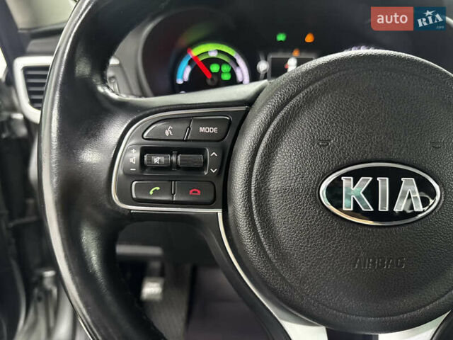 Серый Киа Оптима, объемом двигателя 2 л и пробегом 95 тыс. км за 17900 $, фото 10 на Automoto.ua