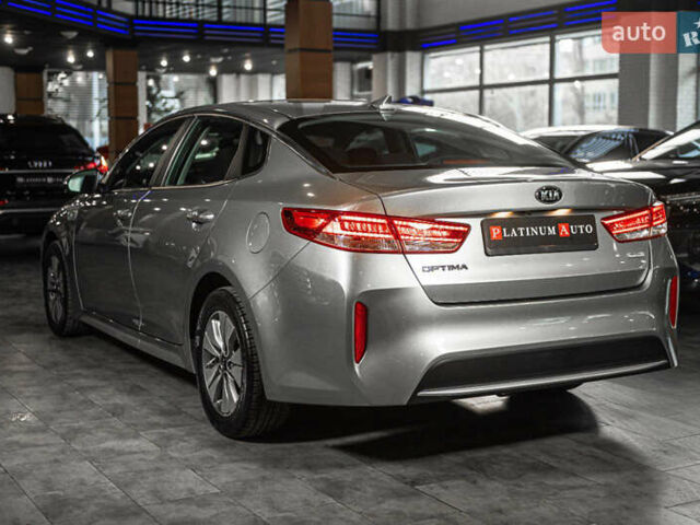 Сірий Кіа Оптіма, об'ємом двигуна 2 л та пробігом 70 тис. км за 16900 $, фото 23 на Automoto.ua