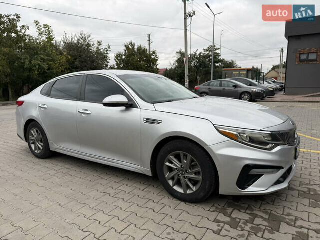 Сірий Кіа Оптіма, об'ємом двигуна 2.36 л та пробігом 149 тис. км за 13500 $, фото 4 на Automoto.ua
