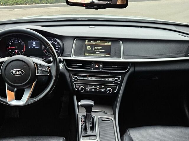 Сірий Кіа Оптіма, об'ємом двигуна 2 л та пробігом 206 тис. км за 14500 $, фото 9 на Automoto.ua