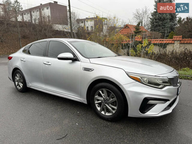 Сірий Кіа Оптіма, об'ємом двигуна 2.36 л та пробігом 171 тис. км за 13500 $, фото 6 на Automoto.ua