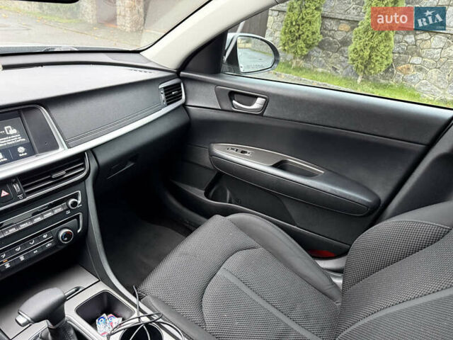 Сірий Кіа Оптіма, об'ємом двигуна 2.36 л та пробігом 171 тис. км за 13500 $, фото 12 на Automoto.ua