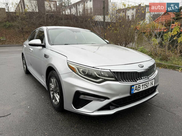Сірий Кіа Оптіма, об'ємом двигуна 2.36 л та пробігом 150 тис. км за 13500 $, фото 17 на Automoto.ua