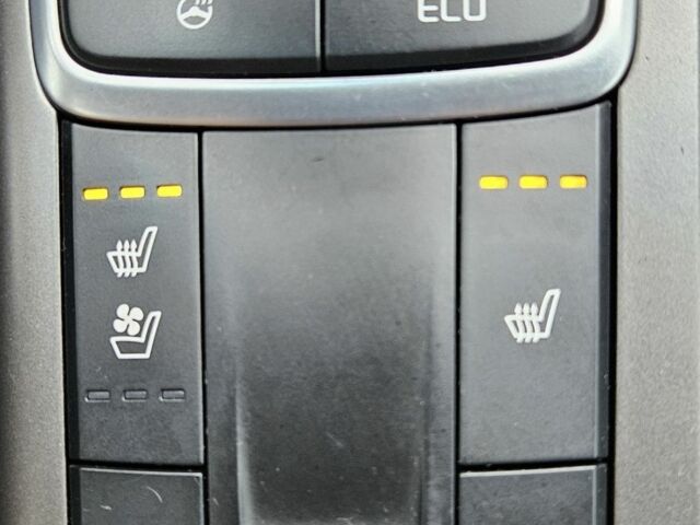 Сірий Кіа Оптіма, об'ємом двигуна 2 л та пробігом 206 тис. км за 14500 $, фото 1 на Automoto.ua