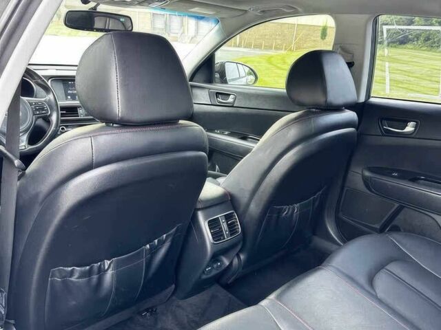 Серый Киа Оптима, объемом двигателя 2 л и пробегом 32 тыс. км за 9600 $, фото 12 на Automoto.ua