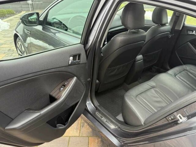 Серый Киа Оптима, объемом двигателя 2 л и пробегом 55 тыс. км за 8200 $, фото 9 на Automoto.ua