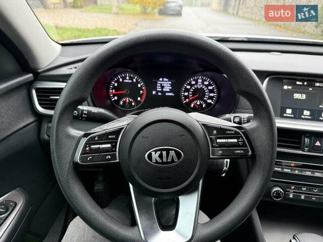 Сірий Кіа Оптіма, об'ємом двигуна 2.36 л та пробігом 150 тис. км за 13500 $, фото 13 на Automoto.ua