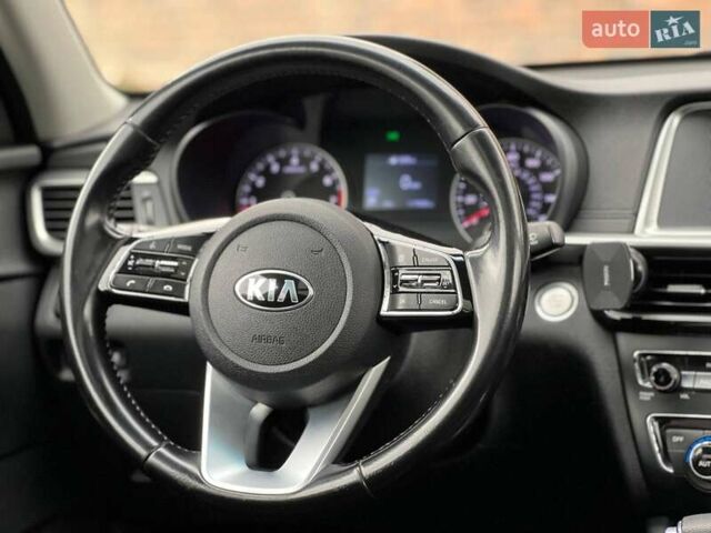 Серый Киа Оптима, объемом двигателя 2.36 л и пробегом 180 тыс. км за 13900 $, фото 29 на Automoto.ua