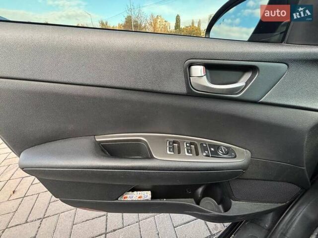 Киа Оптима 2019 в Киеве на Automoto.ua Серый Киа Оптима, объемом двигателя 2.36 л и пробегом 136 тыс. км за 14600 $, фото 21 на Automoto.ua