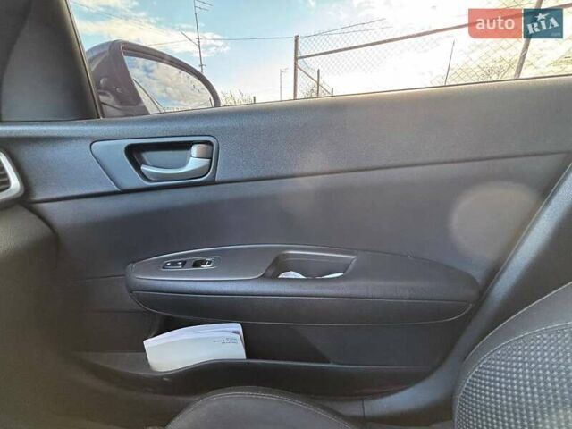 Киа Оптима 2019 в Киеве на Automoto.ua Серый Киа Оптима, объемом двигателя 2.36 л и пробегом 136 тыс. км за 14600 $, фото 20 на Automoto.ua