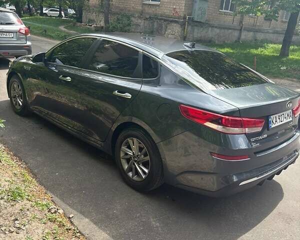 Сірий Кіа Оптіма, об'ємом двигуна 2.36 л та пробігом 129 тис. км за 12000 $, фото 10 на Automoto.ua