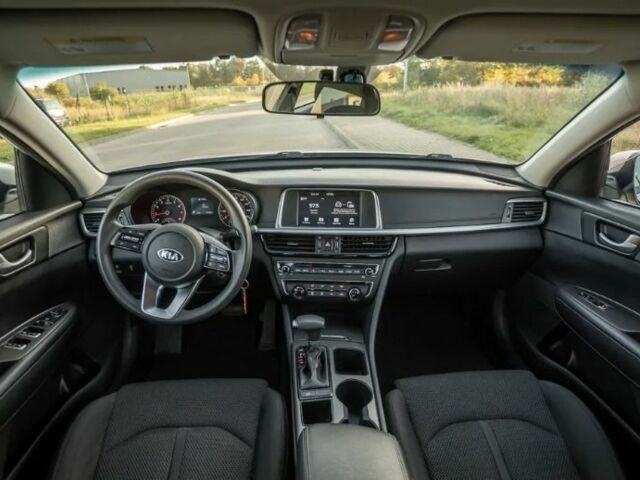 Серый Киа Оптима, объемом двигателя 2 л и пробегом 125 тыс. км за 9800 $, фото 12 на Automoto.ua