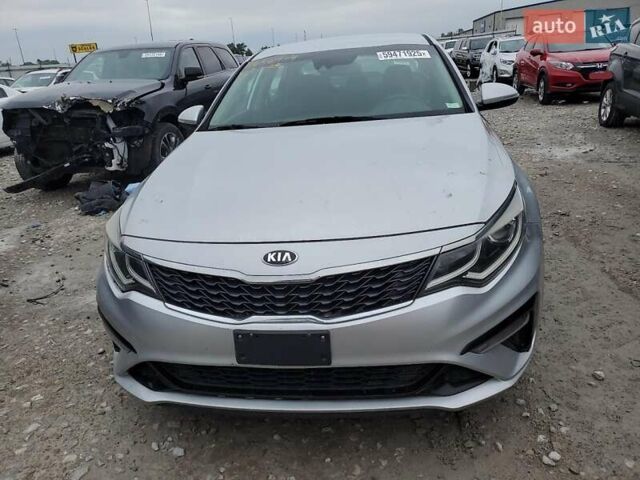 Серый Киа Оптима, объемом двигателя 2.36 л и пробегом 130 тыс. км за 2500 $, фото 4 на Automoto.ua