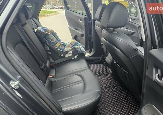 Сірий Кіа Оптіма, об'ємом двигуна 2.36 л та пробігом 89 тис. км за 14700 $, фото 26 на Automoto.ua