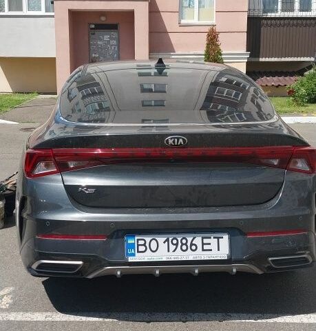 Сірий Кіа Оптіма, об'ємом двигуна 2 л та пробігом 196 тис. км за 20500 $, фото 5 на Automoto.ua