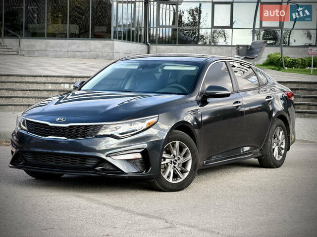 Сірий Кіа Оптіма, об'ємом двигуна 2.36 л та пробігом 185 тис. км за 14700 $, фото 6 на Automoto.ua