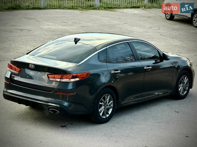Сірий Кіа Оптіма, об'ємом двигуна 2.36 л та пробігом 185 тис. км за 14700 $, фото 4 на Automoto.ua
