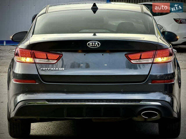 Сірий Кіа Оптіма, об'ємом двигуна 2.36 л та пробігом 185 тис. км за 14700 $, фото 5 на Automoto.ua
