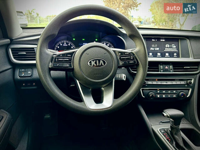 Сірий Кіа Оптіма, об'ємом двигуна 2.36 л та пробігом 185 тис. км за 14700 $, фото 31 на Automoto.ua