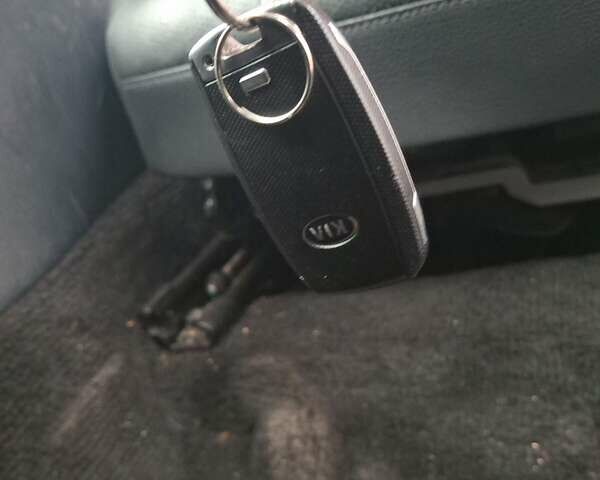 Серый Киа Оптима, объемом двигателя 2 л и пробегом 114 тыс. км за 6300 $, фото 26 на Automoto.ua