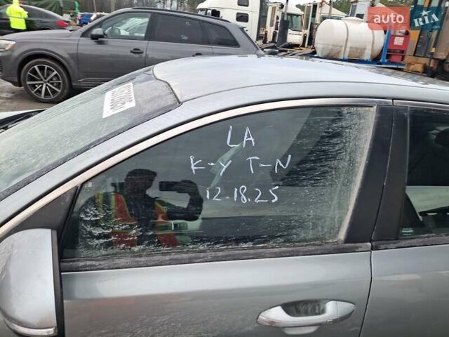 Серый Киа Оптима, объемом двигателя 2 л и пробегом 114 тыс. км за 6300 $, фото 33 на Automoto.ua