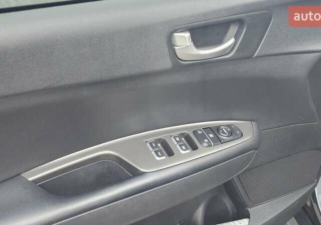 Сірий Кіа Оптіма, об'ємом двигуна 2.36 л та пробігом 89 тис. км за 14700 $, фото 21 на Automoto.ua