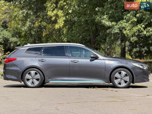 Сірий Кіа Оптіма, об'ємом двигуна 0 л та пробігом 167 тис. км за 16300 $, фото 3 на Automoto.ua
