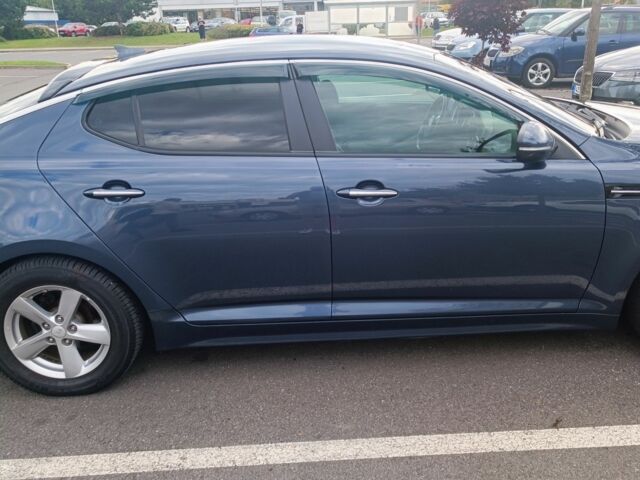 Синий Киа Оптима, объемом двигателя 2 л и пробегом 162 тыс. км за 8000 $, фото 3 на Automoto.ua