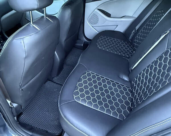 Синій Кіа Оптіма, об'ємом двигуна 2.36 л та пробігом 155 тис. км за 10700 $, фото 7 на Automoto.ua