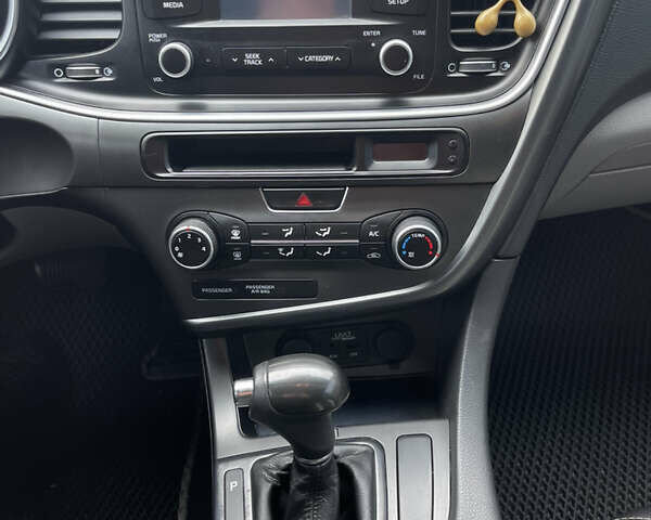 Киа Оптима 2015 в Чернигове на Automoto.ua Синий Киа Оптима, объемом двигателя 2.36 л и пробегом 209 тыс. км за 8750 $, фото 9 на Automoto.ua