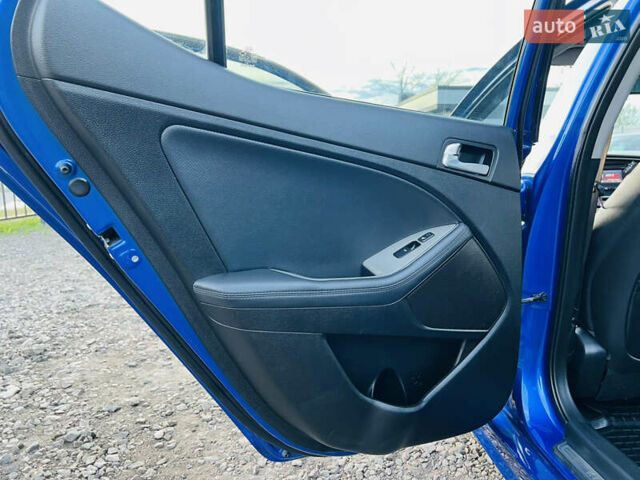 Синий Киа Оптима, объемом двигателя 2 л и пробегом 202 тыс. км за 11500 $, фото 15 на Automoto.ua