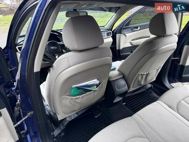 Синий Киа Оптима, объемом двигателя 2.36 л и пробегом 150 тыс. км за 9500 $, фото 56 на Automoto.ua