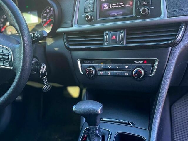 Синий Киа Оптима, объемом двигателя 2.4 л и пробегом 200 тыс. км за 9700 $, фото 6 на Automoto.ua