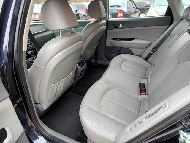 Синій Кіа Оптіма, об'ємом двигуна 2 л та пробігом 55 тис. км за 17950 $, фото 4 на Automoto.ua