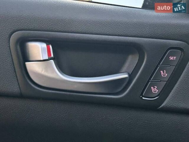 Кіа Оптіма 2017 у Одесі на Automoto.ua Синій Кіа Оптіма, об'ємом двигуна 2 л та пробігом 105 тис. км за 18700 $, фото 13 на Automoto.ua