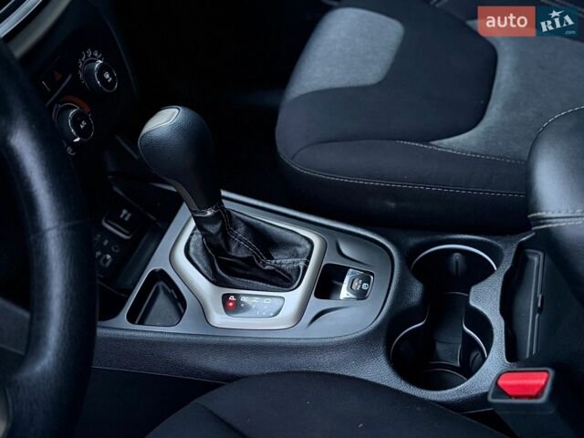 Синий Киа Оптима, объемом двигателя 2 л и пробегом 122 тыс. км за 15900 $, фото 5 на Automoto.ua