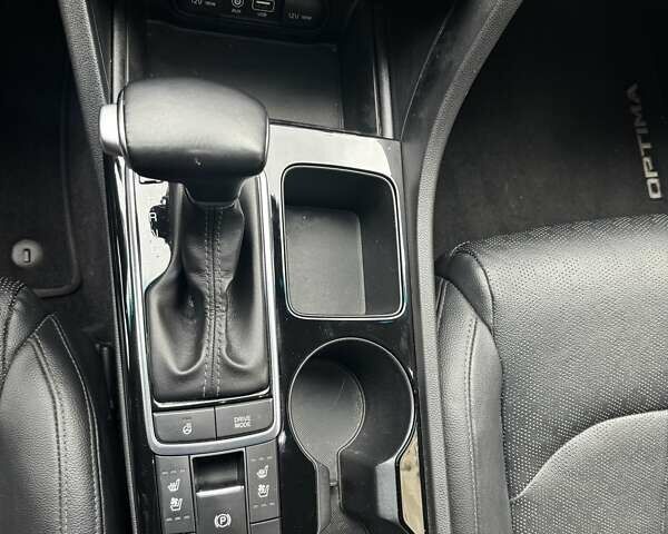 Синий Киа Оптима, объемом двигателя 2 л и пробегом 65 тыс. км за 18200 $, фото 12 на Automoto.ua