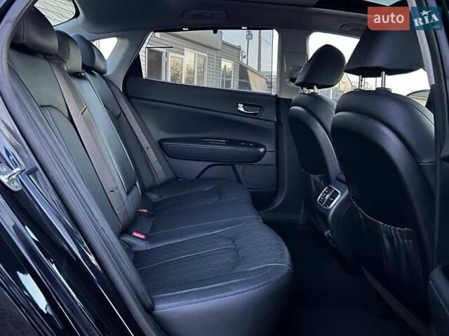 Кіа Оптіма 2017 у Одесі на Automoto.ua Синій Кіа Оптіма, об'ємом двигуна 2 л та пробігом 105 тис. км за 18700 $, фото 30 на Automoto.ua