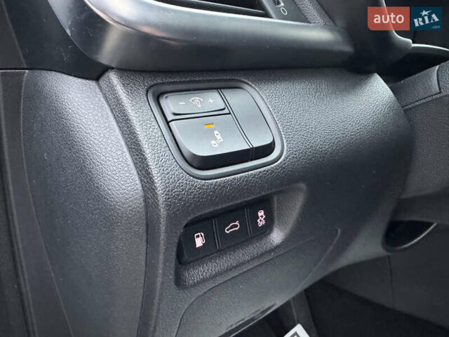 Синий Киа Оптима, объемом двигателя 2.4 л и пробегом 196 тыс. км за 10500 $, фото 31 на Automoto.ua