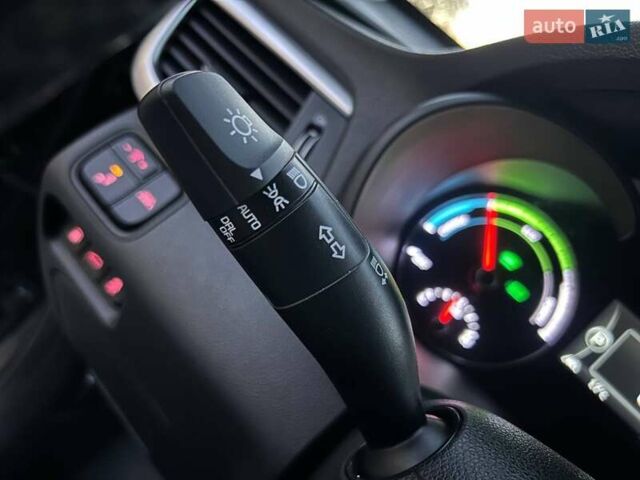 Кіа Оптіма 2017 у Одесі на Automoto.ua Синій Кіа Оптіма, об'ємом двигуна 2 л та пробігом 105 тис. км за 18700 $, фото 21 на Automoto.ua