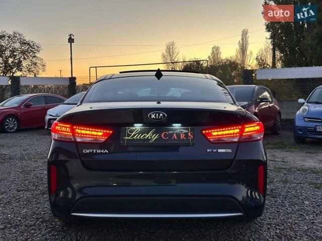 Кіа Оптіма 2017 у Одесі на Automoto.ua Синій Кіа Оптіма, об'ємом двигуна 2 л та пробігом 105 тис. км за 18700 $, фото 5 на Automoto.ua