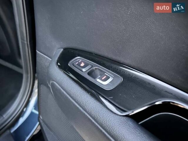 Кіа Оптіма 2017 у Одесі на Automoto.ua Синій Кіа Оптіма, об'ємом двигуна 2 л та пробігом 105 тис. км за 18700 $, фото 31 на Automoto.ua