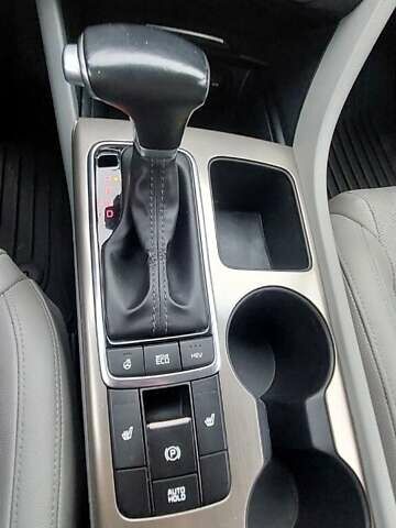 Синій Кіа Оптіма, об'ємом двигуна 2 л та пробігом 56 тис. км за 17950 $, фото 6 на Automoto.ua