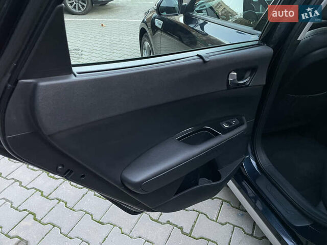 Синий Киа Оптима, объемом двигателя 0 л и пробегом 102 тыс. км за 18500 $, фото 23 на Automoto.ua