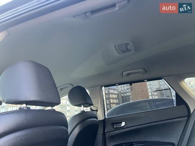 Синий Киа Оптима, объемом двигателя 1.7 л и пробегом 141 тыс. км за 14800 $, фото 28 на Automoto.ua