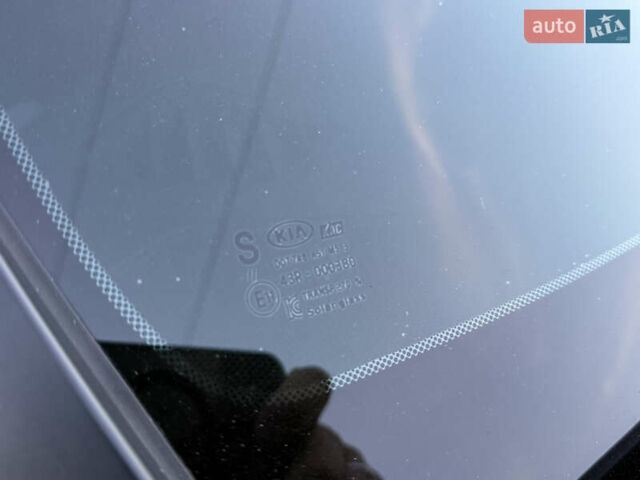 Синий Киа Оптима, объемом двигателя 2 л и пробегом 80 тыс. км за 17500 $, фото 16 на Automoto.ua